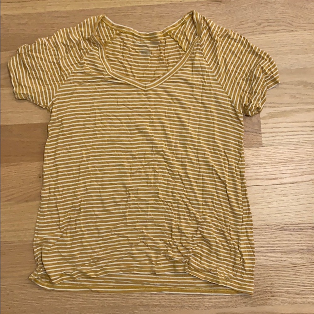 american eagle t shirt